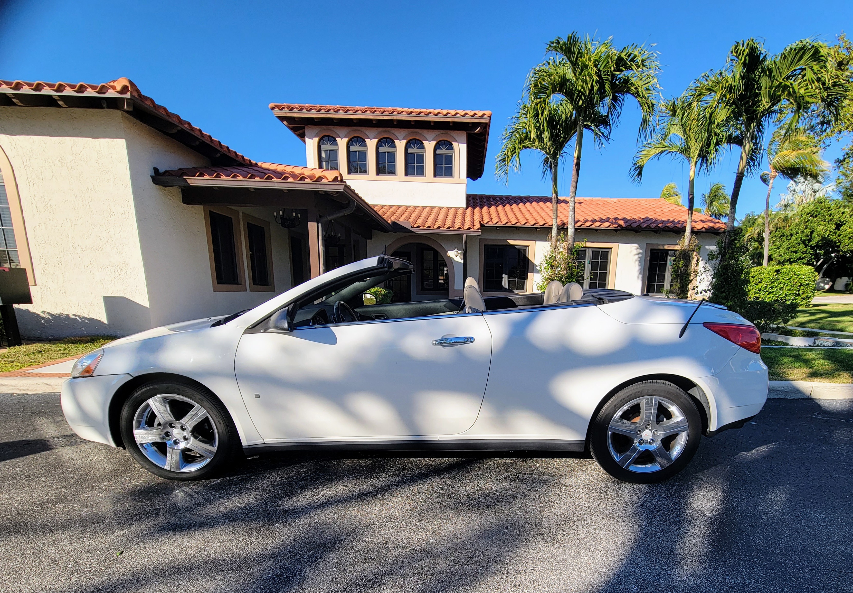 Used 2008 Pontiac G6 GT w/ Sport Package FWD image 6