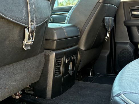 Used 2014 RAM 1500 Limited AWD/4WD image 4