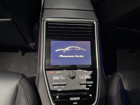 Used 2018 Porsche Panamera Turbo w/ Sport Package image 11