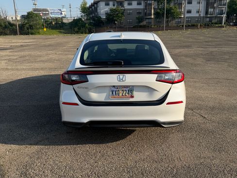 Used 2022 Honda Civic EX-L image 6