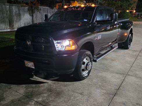 Used 2016 RAM 3500 Tradesman w/ Popular Equipment Group image 5