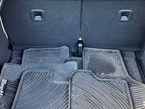 Used 2015 Volkswagen Beetle TDI image 14