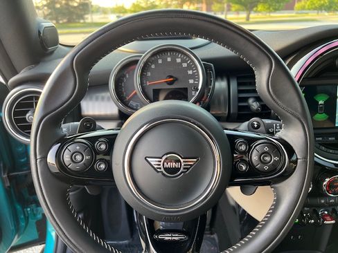 Used 2020 MINI Cooper S w/ Driver Assistance Package FWD image 4