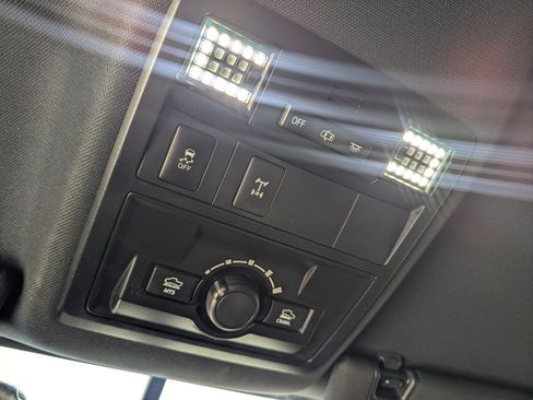 Used 2017 Toyota Tacoma TRD Pro image 12