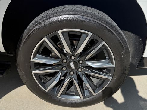 Used 2023 Cadillac Escalade Sport Platinum AWD/4WD image 15