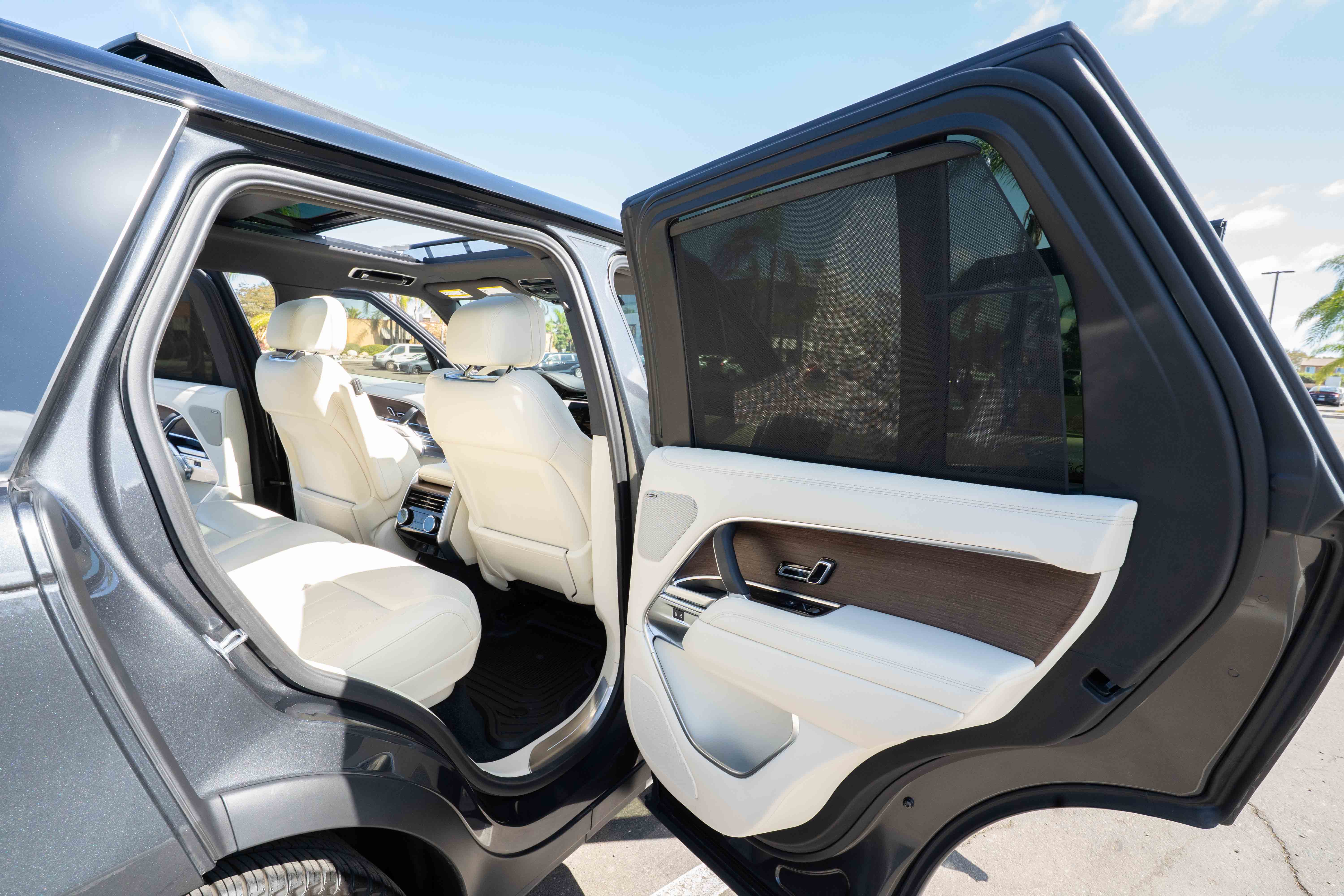 Used 2023 Land Rover Range Rover SE AWD/4WD image 15