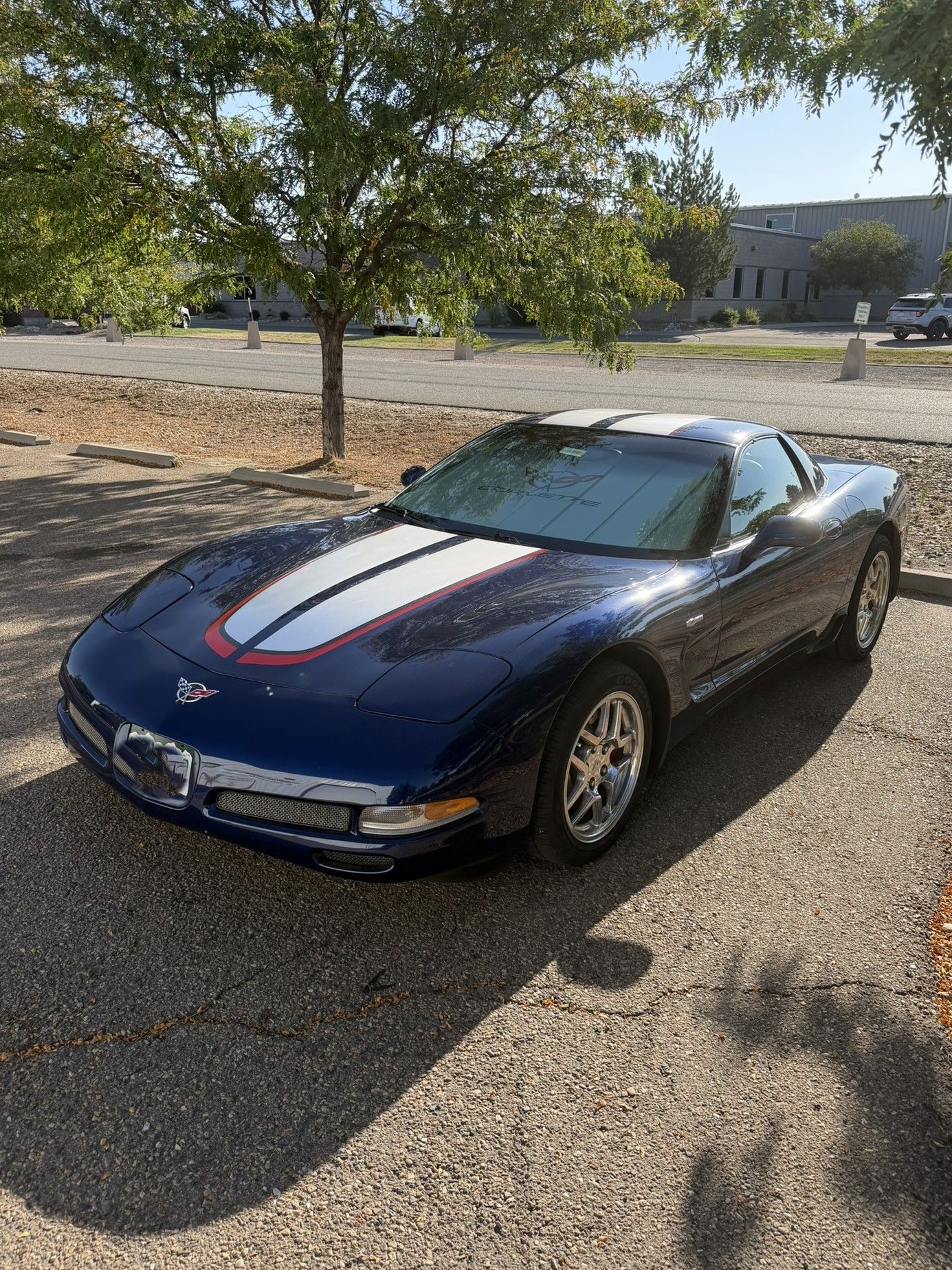 Used 2004 Chevrolet Corvette Z06 w/ Z06 Preferred Equipment Group RWD image 16