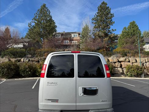 Used 2013 Chevrolet Express 1500 AWD image 5