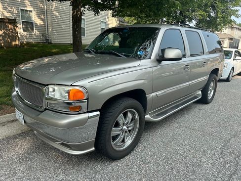 Used 2001 GMC Yukon XL SLT RWD image 4