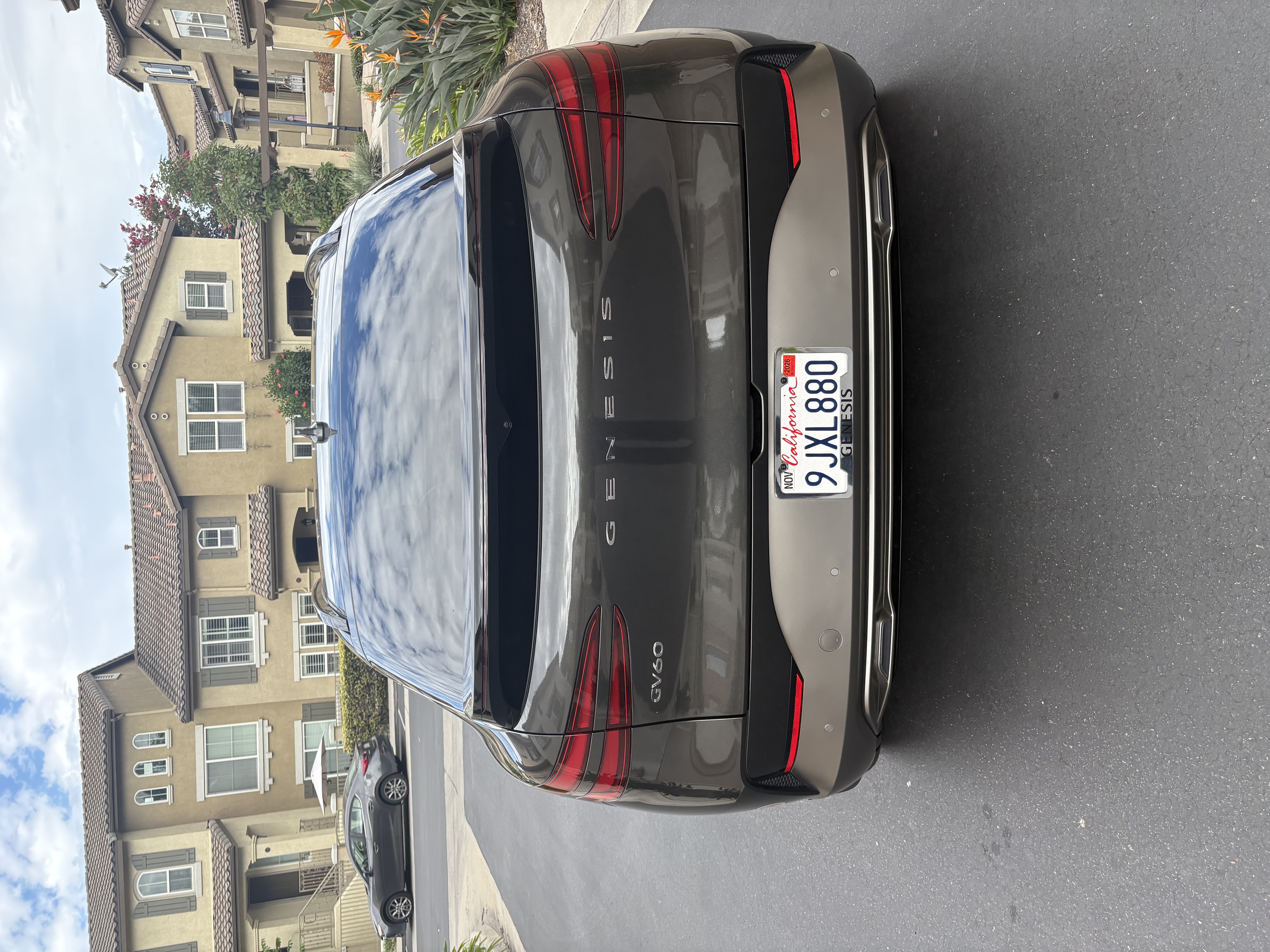Used 2024 Genesis GV60 RWD image 2