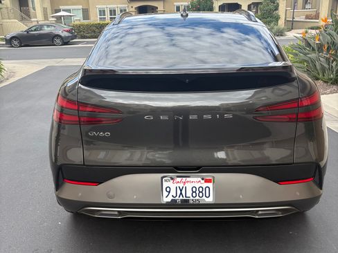 Used 2024 Genesis GV60 RWD image 2