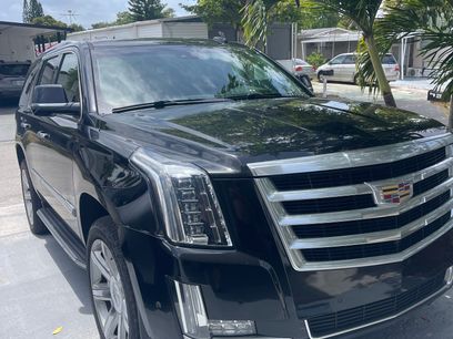 Used 2018 Cadillac Escalade Luxury