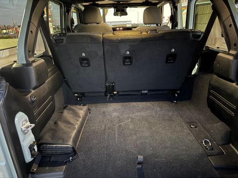 Used 2024 Jeep Wrangler Unlimited Sport image 13