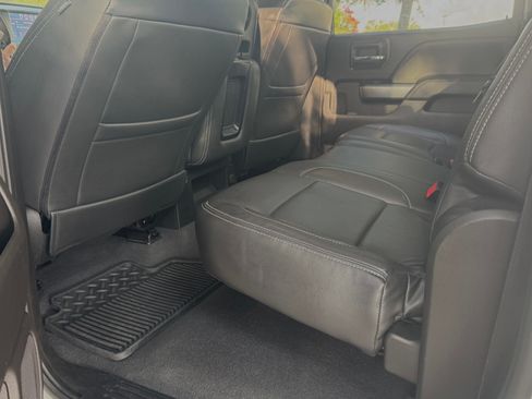 Used 2019 Chevrolet Silverado 2500 LT AWD/4WD image 21