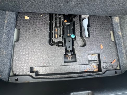 Used 2019 Honda Accord EX-L image 12