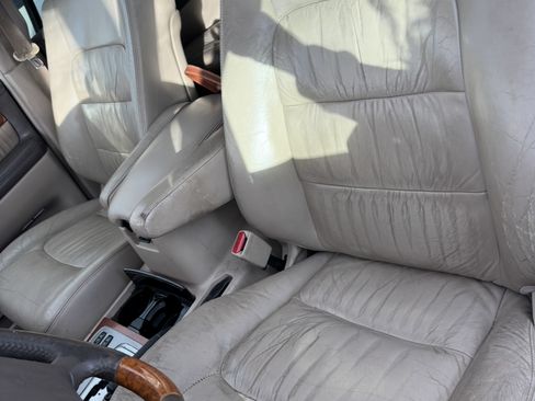 Used 2004 Lexus LX 470 470 Sport Utility 4D image 8