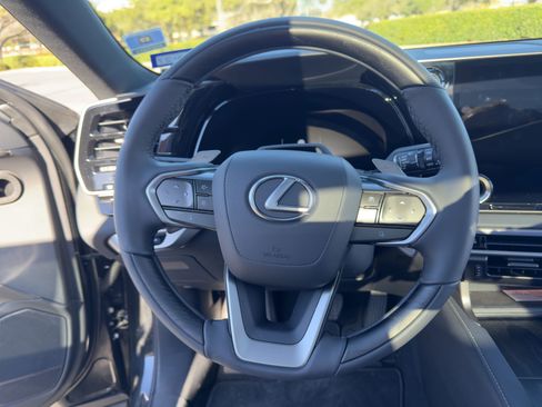 Used 2025 Lexus RX 350 FWD image 27