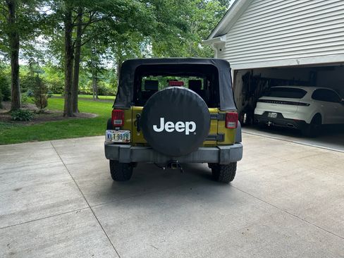 Used 2007 Jeep Wrangler X AWD/4WD image 9
