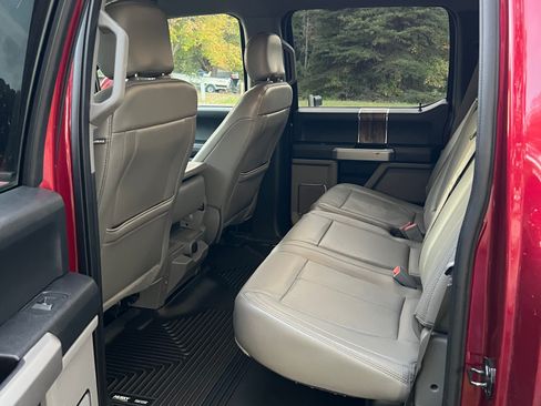 Used 2018 Ford F150 Lariat image 10