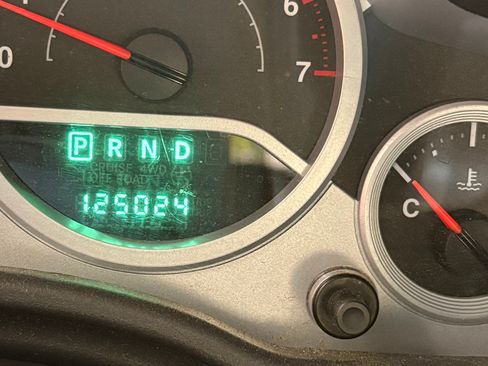 Used 2008 Jeep Wrangler Sahara w/ Dual Top Group image 5