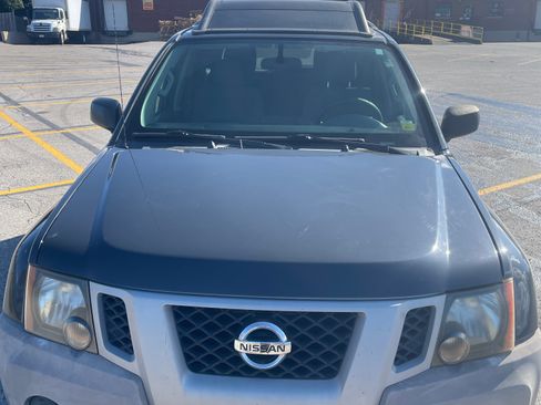 Used 2013 Nissan Xterra S image 2