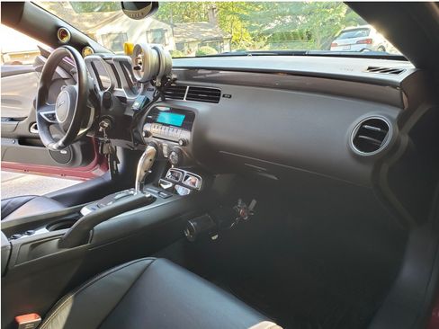 Used 2010 Chevrolet Camaro SS w/ LPO, Ground Effects Package image 21