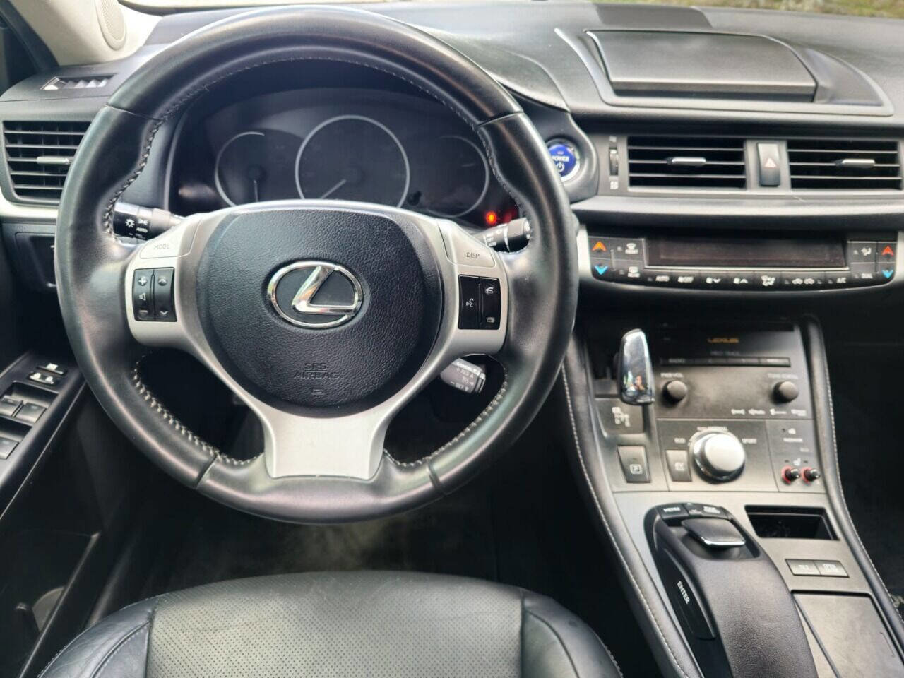 Used 2013 Lexus CT 200h w/ Leather Pkg FWD image 14