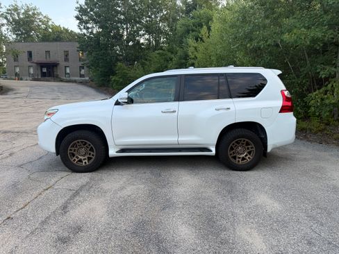 Used 2010 Lexus GX 460 AWD/4WD image 4