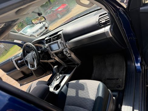 Used 2015 Toyota 4Runner SR5 image 8