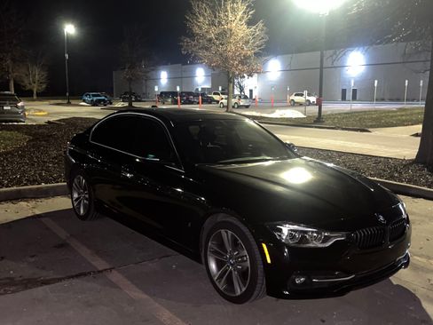 Used 2018 BMW 330e image 13