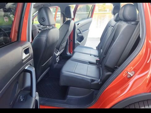 Used 2019 Volkswagen Tiguan SEL image 5