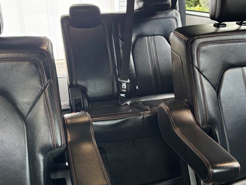 Used 2019 Ford Expedition Max Limited w/ Equipment Group 303A image 11