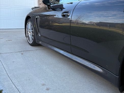 Used 2011 Porsche Panamera 4S image 9