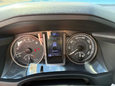Used 2018 Toyota Tacoma TRD Pro AWD/4WD image 14