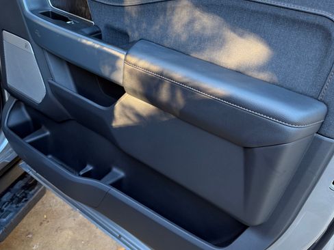 Used 2023 Ford F150 Lightning Lariat w/ Equipment Group 511A High image 5