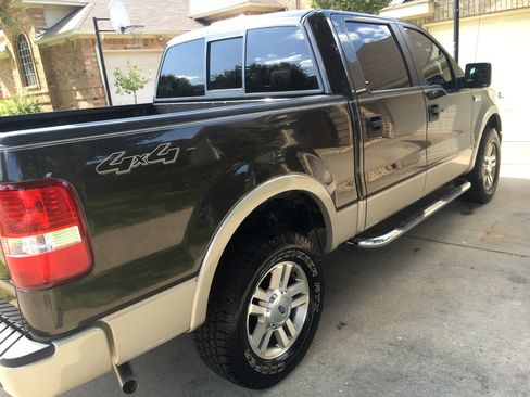 Used 2007 Ford F150 Lariat image 2