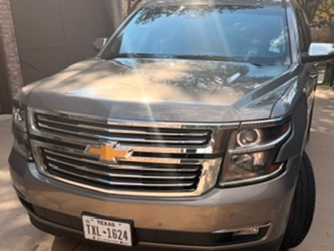 Used 2018 Chevrolet Suburban Premier AWD/4WD image 5