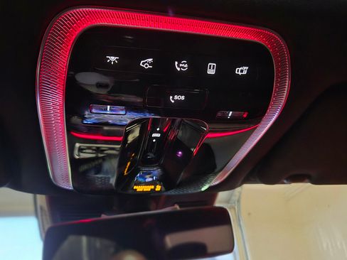 Used 2023 Mercedes-Benz S 580 S 580 4MATIC Sedan 4D image 12