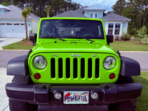 Used 2013 Jeep Wrangler Sport AWD/4WD image 2