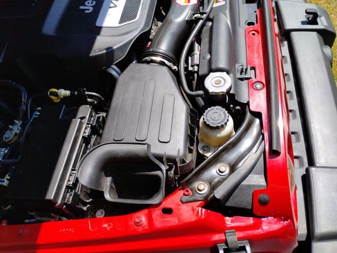 Used 2014 Jeep Wrangler Unlimited Rubicon w/ Connectivity Group image 21