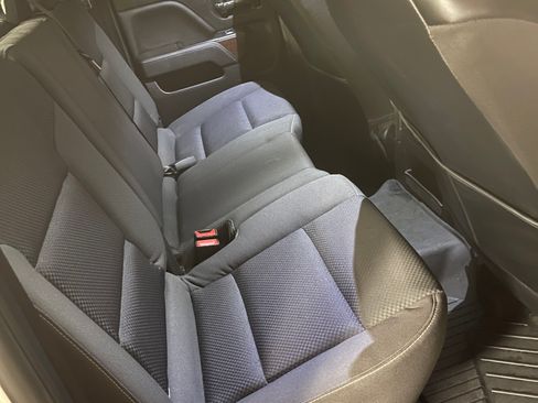 Used 2019 GMC Sierra 1500 SLE w/ SLE Value Package AWD/4WD image 10