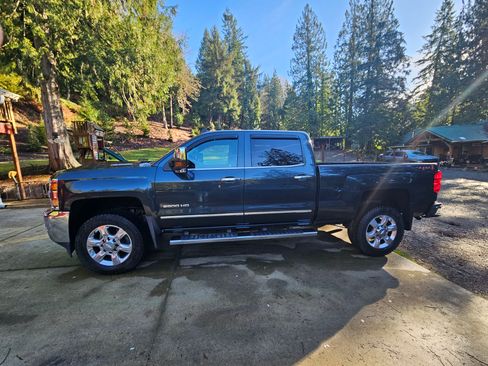 Used 2018 Chevrolet Silverado 2500 LTZ w/ Duramax Plus Package image 1