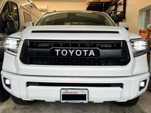 Used 2014 Toyota Tundra Platinum image 6