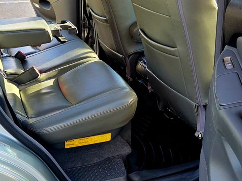 Used 2004 Lexus GX 470 image 15