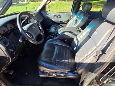 Used 2001 Ford F150 Harley-Davidson image 27