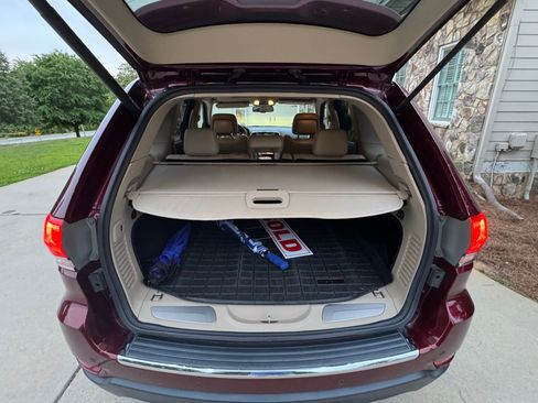 Used 2016 Jeep Grand Cherokee Limited RWD image 13
