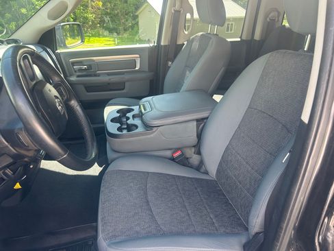 Used 2017 RAM 1500 Big Horn AWD/4WD image 9
