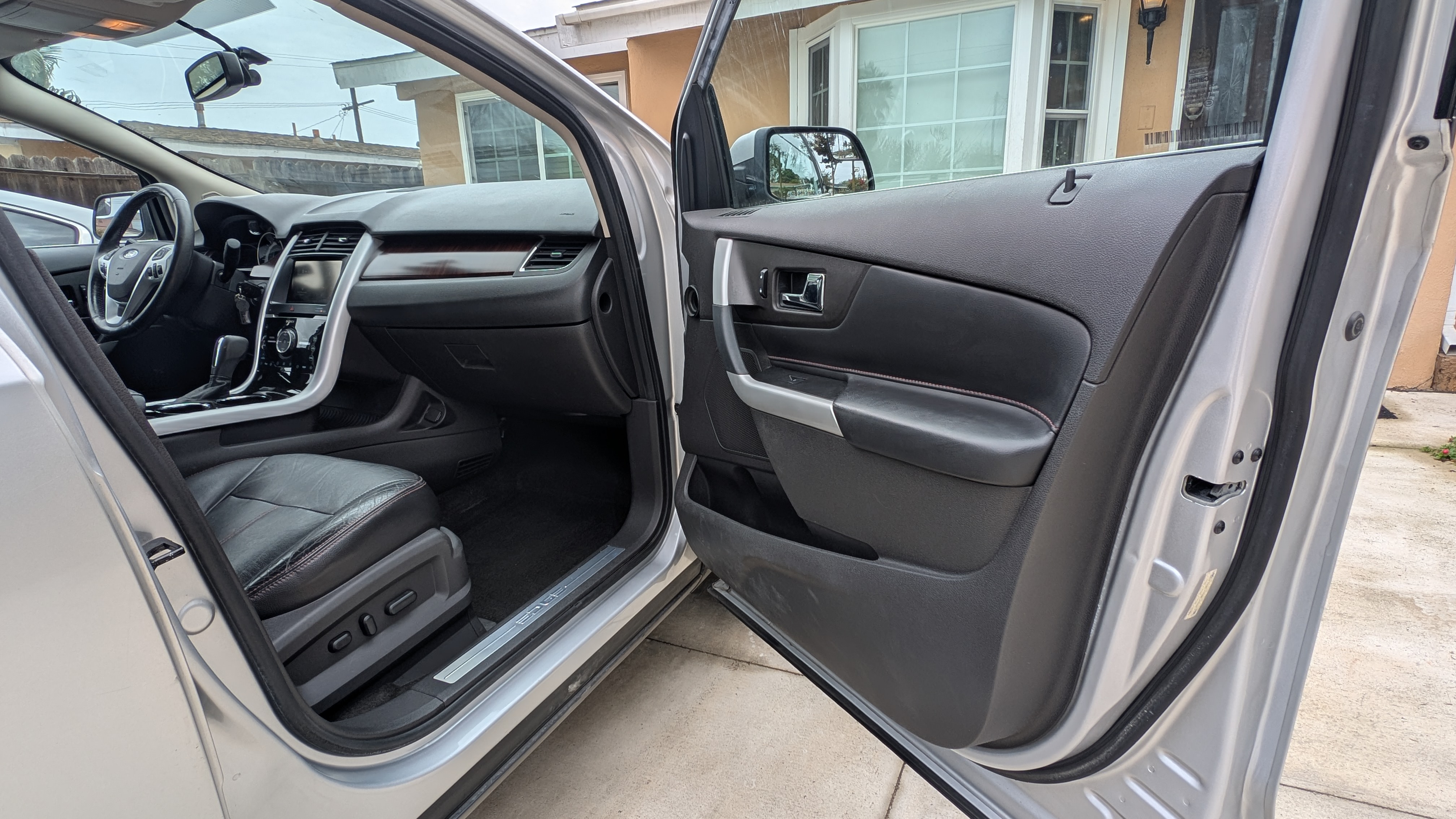 Used 2013 Ford Edge Limited FWD image 19