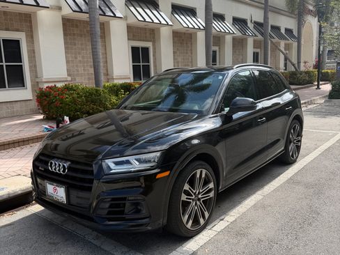 Used 2020 Audi SQ5 Premium Plus w/ Premium Plus Package AWD/4WD image 11