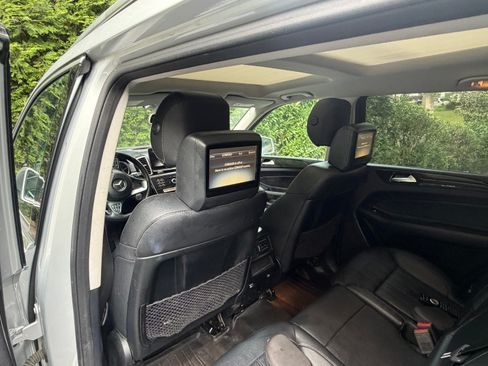 Used 2017 Mercedes-Benz GLS 450 4MATIC image 23